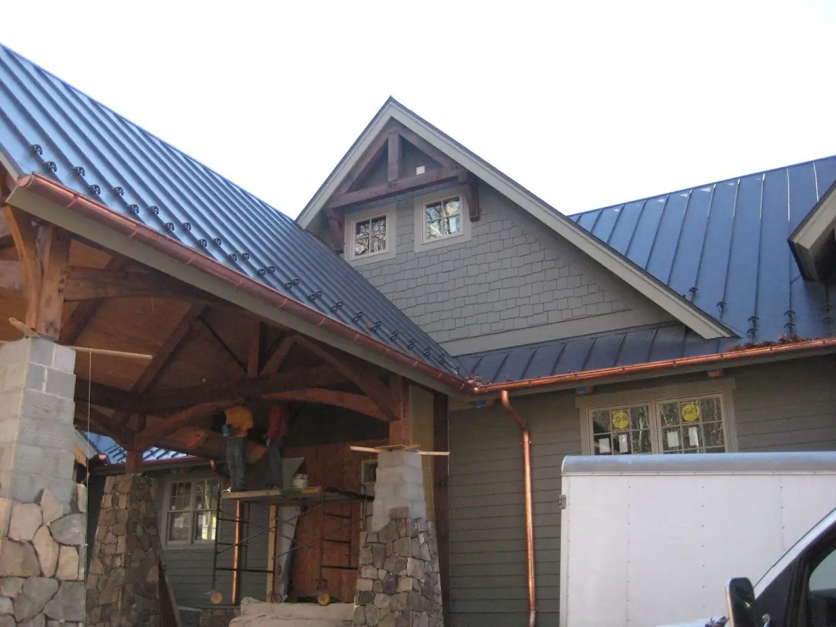 Craftsman Roofing team delivering quality roofing work in Independence Park